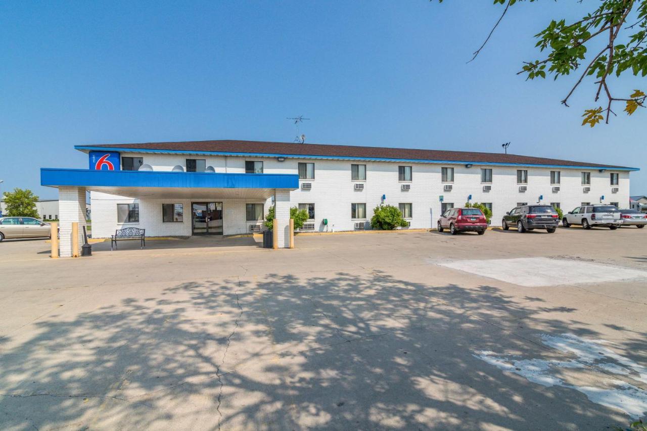 Motel 6-Fargo, Nd - South Exterior foto